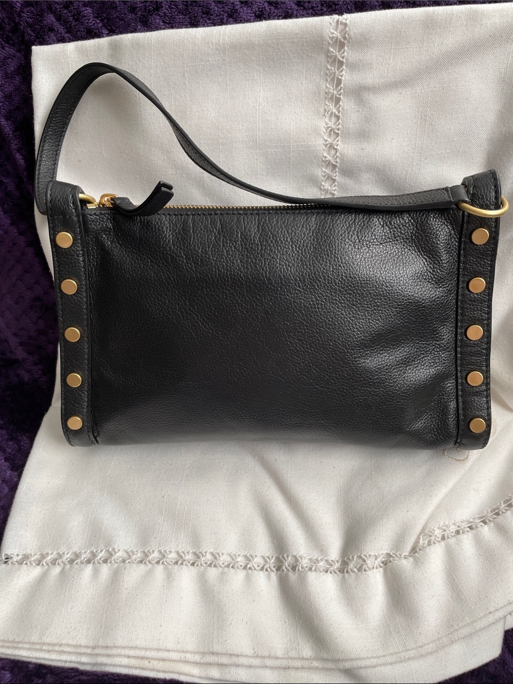 Vince Camuto Black Leather Crossbody with Gold Hardware & Duo Face Brush New-EUC - Picture 3 of 11